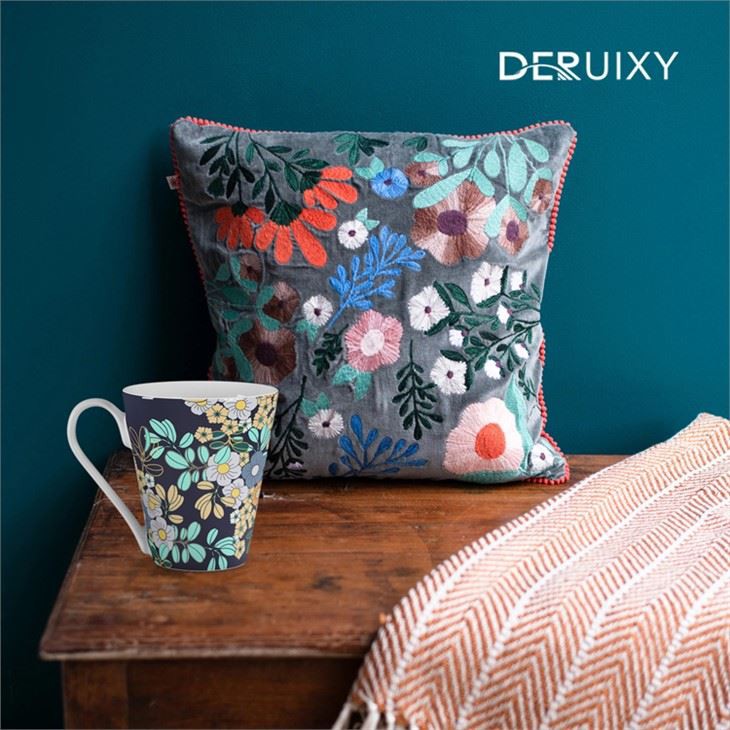 Home Decor Abstract Black White Striped